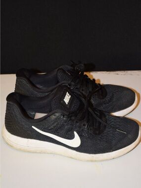 Women's Nike Lunarglide Running Shoes Size 8.5